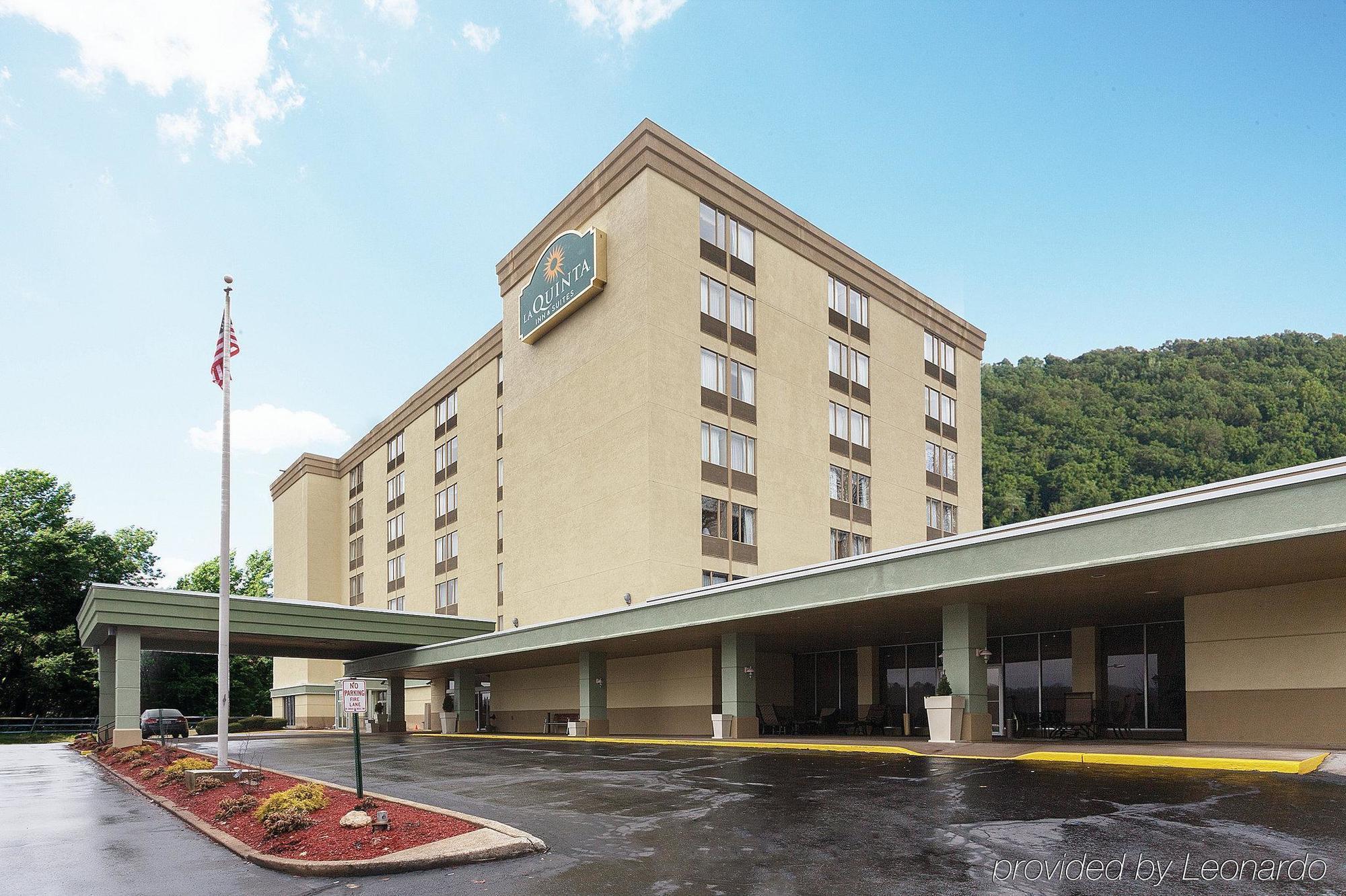La Quinta Inn & Suites Pittsburgh North Extérieur photo